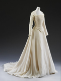 Elegant Ivory Long Sleeves A-Line Chiffon Retro Wedding Dress Evening Dresses, HZ0319