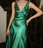 Chic Prom Dress A Line Satin V-neck Gala Gown Fomal Evening Dress Graduation Dress HZ0319