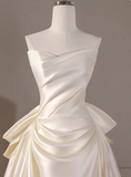 Charming Wedding Dress Strapless Pleated Wedding Dress HZ0319