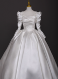 New Arrival Wedding Dress Square Neck Pleated Pearl Wedding Dress HZ0319