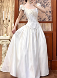Retro Wedding Dress Crew Neck Short Sleeves Wedding Dress HZ0319