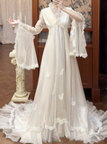 Retro Wedding Dress V-neck Pleated Tulle Wedding Dress HZ0319