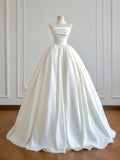 Beauty Wedding Dress Strapless Pleated Wedding Gown HZ0319