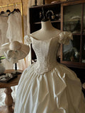 Elegant Wedding Dress Crew Neck Pleated Wedding Dress HZ0319