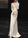 Minimalist Wedding Dress Off Shoulder Long Sleeves Pleated Wedding Dress HZ0319