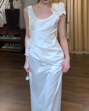 Stunning Wedding Dress Satin Crew Neck Flower Wedding Dresses HZ0319