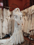 Retro Wedding Dress High Collar Long Sleeves Wedding Dresses HZ0319