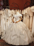 Elegant Wedding Dress Off Shoulder Floral Pleated Wedding Dress HZ0319